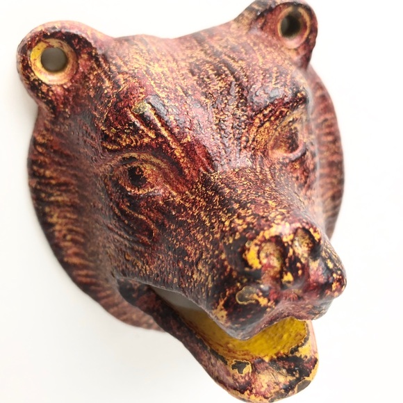 Cast Iron mounted trophy bear necklace wall holder - Picture 4 of 5